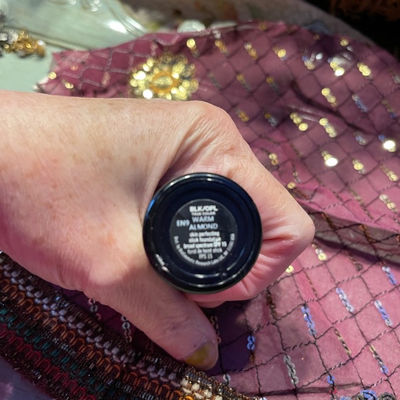 BLK/OPL TRUE COLOR Skin Perfecting Stick Foundation Warm almond SEALED new - Picture 3 of 3